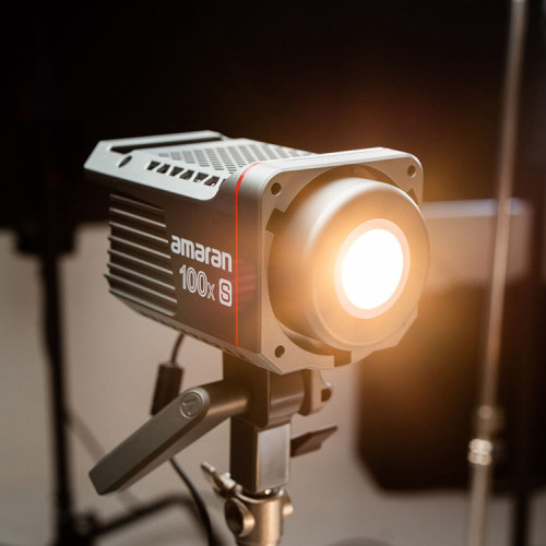 Осветитель amaran 100x S