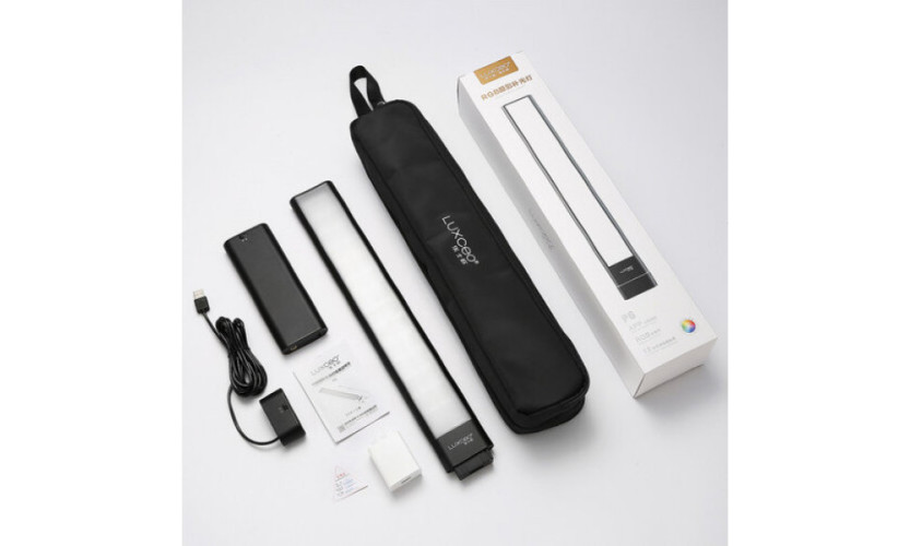 Осветитель Luxceo P6S RGB + аккумулятор