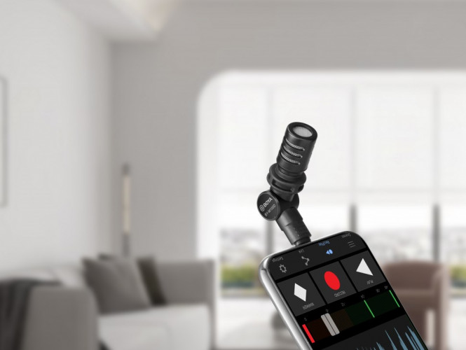 BOYA BY-M100D КОМПАКТНЫЙ МИКРОФОН С ПОВОРОТНОЙ ГОЛОВОЙ И РАЗЪЕМОМ LIGHTNING