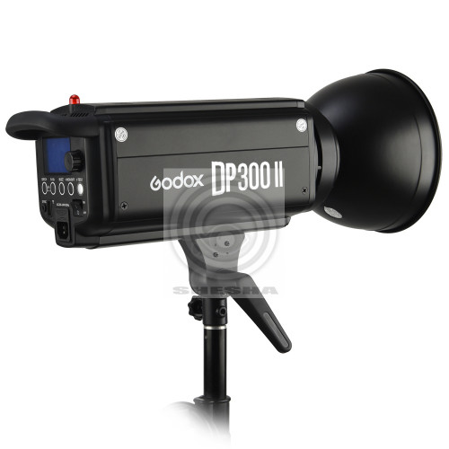 Вспышка студийная Godox DP300II