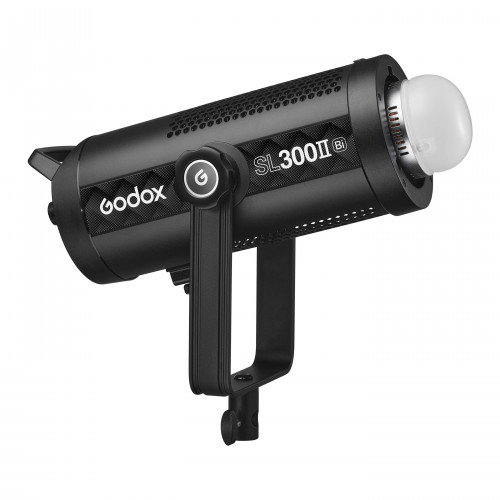 Осветитель светодиодный Godox SL300IIBi студийный
