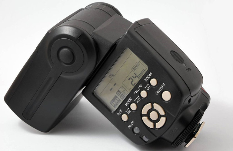 Фотовспышка Yongnuo Speedlite YN-560 IV