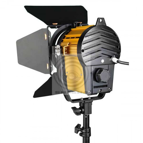 Осветитель светодиодный Fresnel 100 LED