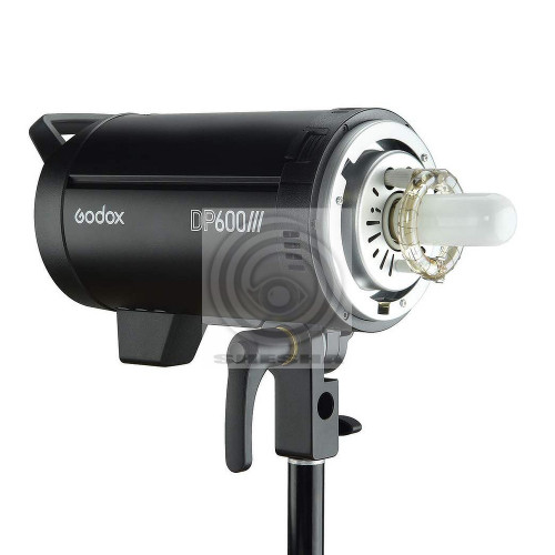 Вспышка студийная Godox DP600III