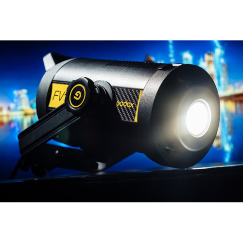 Осветитель Godox FV150 с функцией вспышки