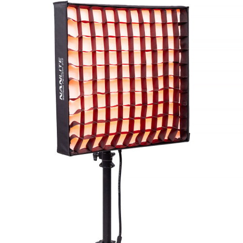 Осветитель NanLite PavoSlim 240C