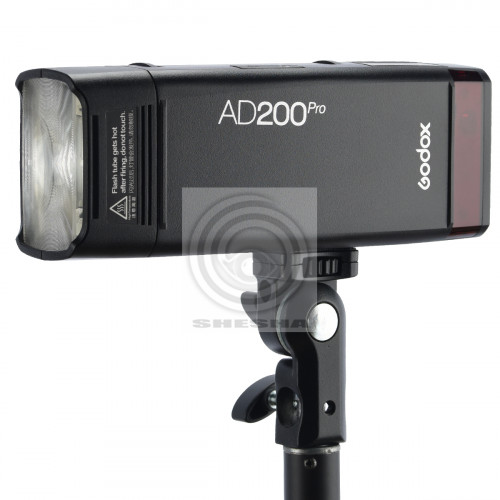 Вспышка аккумуляторная Godox Witstro AD200Pro (со шторками BD-07)