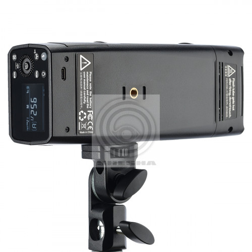 Вспышка аккумуляторная Godox Witstro AD200Pro (со шторками BD-07)