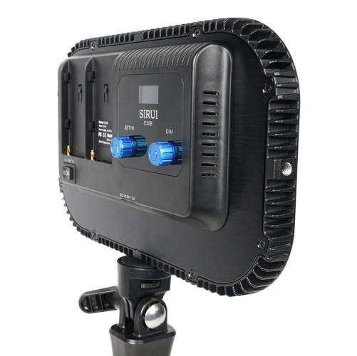 Осветитель Sirui E30B (Уцененный кат.А)