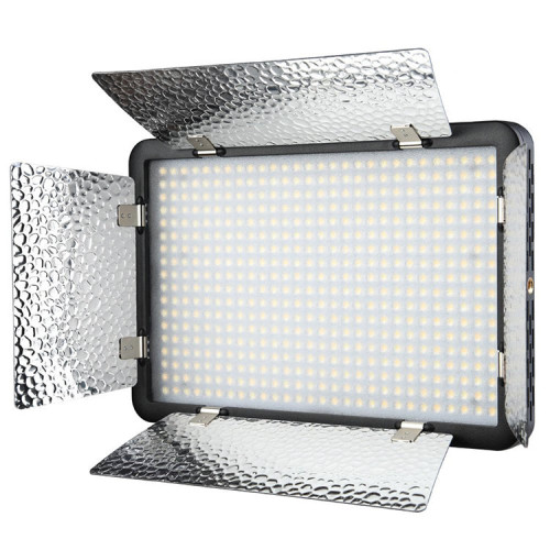 Осветитель Godox LED500LRC