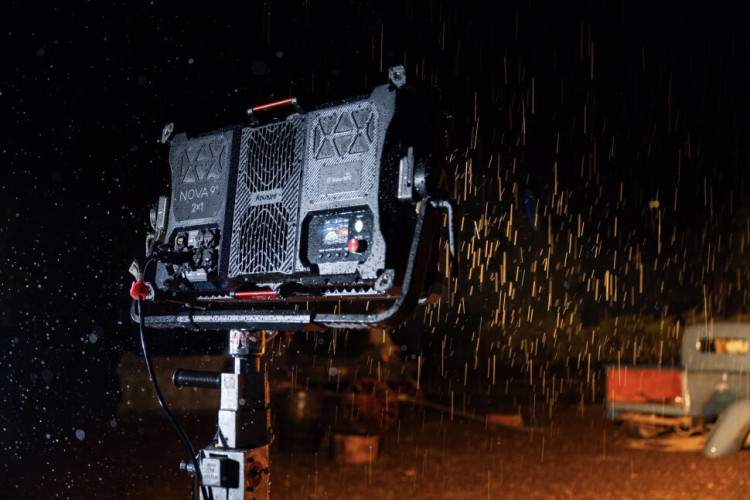 Осветитель Aputure NOVA 9° 2x1