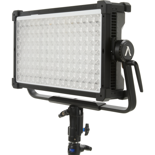 Осветитель Aputure NOVA 9° 2x1 Rolling Hard Case Kit