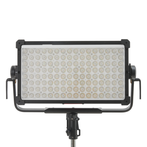 Осветитель Aputure NOVA 9° 2x1 Rolling Hard Case Kit