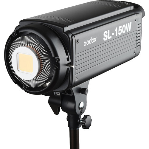 Осветитель светодиодный Godox SL-150W студийный