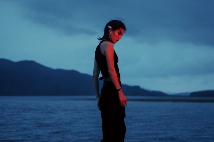 Осветитель Zhiyun MOLUS X200 RGB