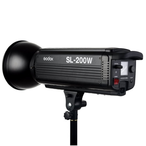 Осветитель Godox SL-200W