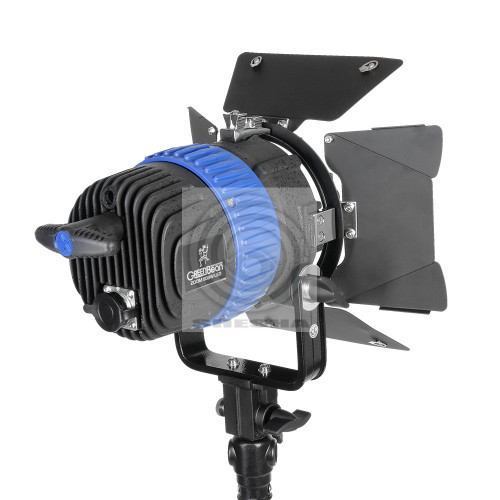 Студийный светодиодный осветитель GreenBean ZOOM 90BW LED