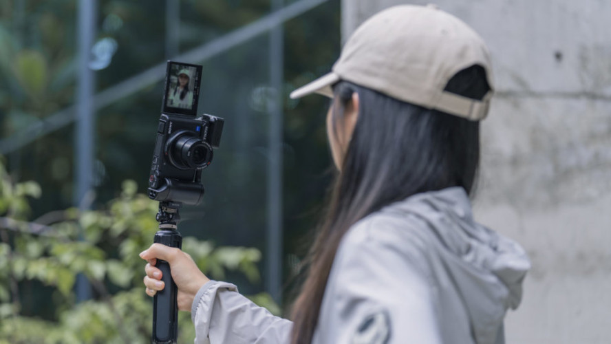 Площадка с рукояткой Tilta Mounting Baseplate with Grip для Sony ZV-1/ZV-1F/ZV-1M2 Чёрная