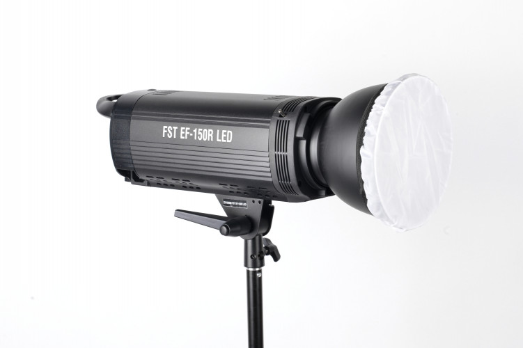 Светодиодный осветитель FST EF-150R