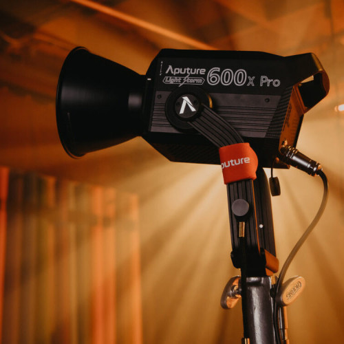Осветитель Aputure LS 600X Pro (V-mount)