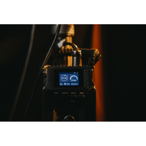 Осветитель Aputure LS 600X Pro (V-mount)