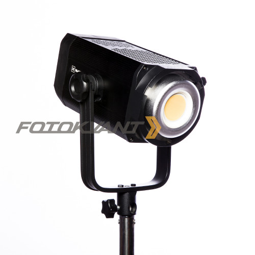 Fotokvant COB-300 LED Light точечный светодиодный осветитель 300 Вт