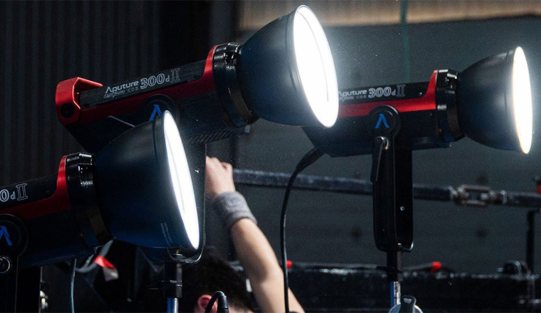 Осветитель Aputure LS-C300D II V-Mount