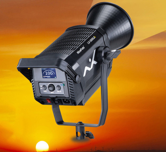 Осветитель NiceFoto LV-3000A