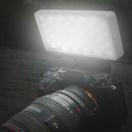 Осветитель - внешний аккумулятор NiteCore SCL10