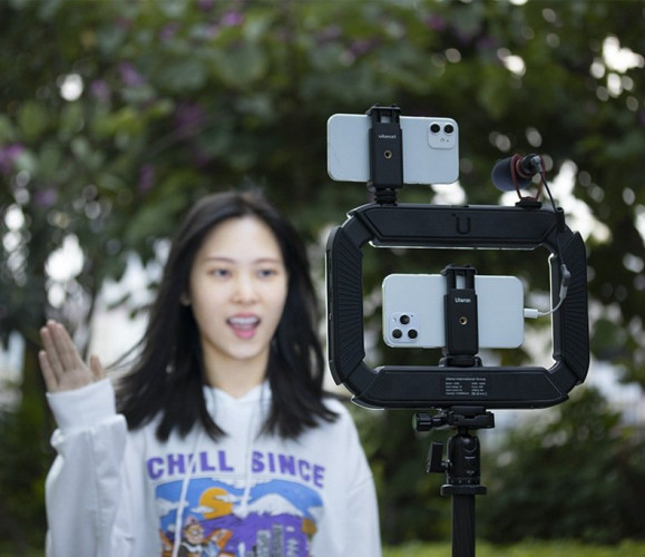 Клетка с кольцевым осветителем Ulanzi U200