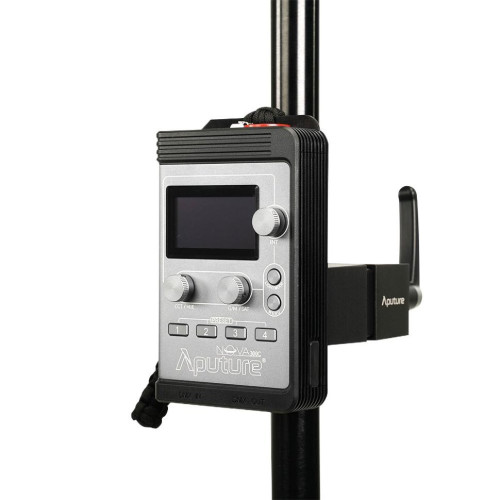 Осветитель Aputure Nova P300c Kit