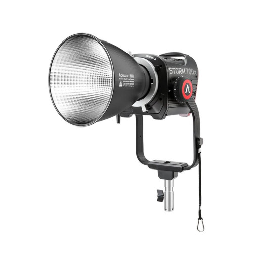 Осветитель Aputure STORM 700x