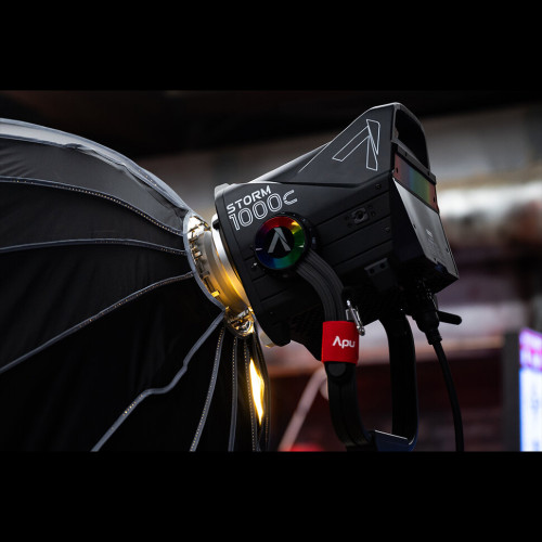 Осветитель Aputure STORM 1000c