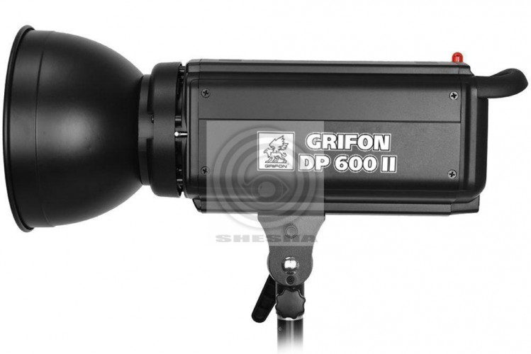 Grifon Вспышка студийная GRIFON DP 600 II ( 600 Дж+регулируемый пилот 150Вт) байонет BOWENS