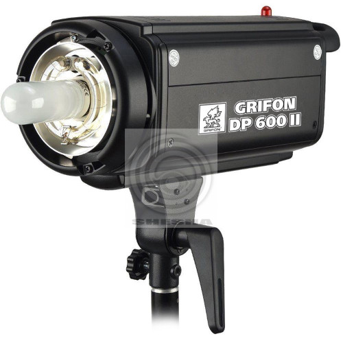 Grifon Вспышка студийная GRIFON DP 600 II ( 600 Дж+регулируемый пилот 150Вт) байонет BOWENS