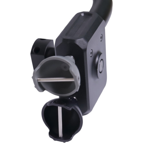 Кронштейн Aputure Pole Operated Yoke для Nova P600c