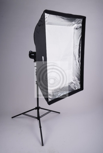 Софтбокс FST SB-235U 70x100 см быстрораскладной