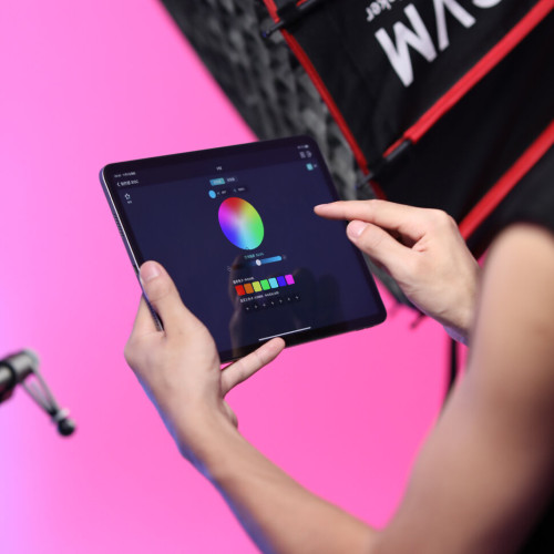 Осветитель GVM Pro SD300C