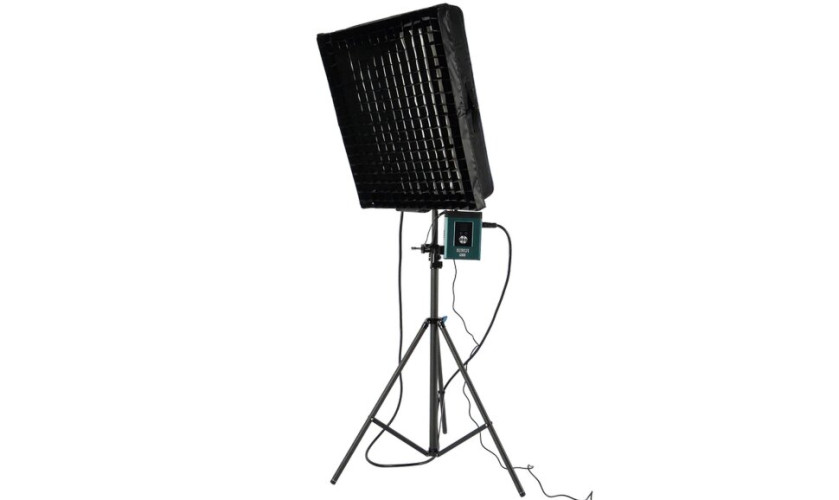 Осветитель Sirui A200B