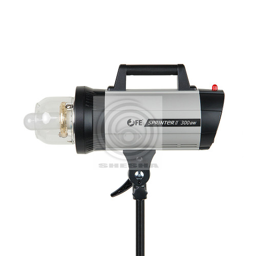 Вспышка студийная Falcon Eyes Sprinter II 300 BW