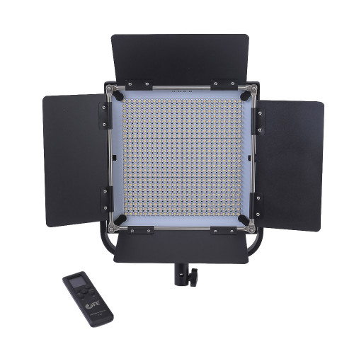 Осветитель студийный Falcon Eyes LE-576 LED (уценка 01)