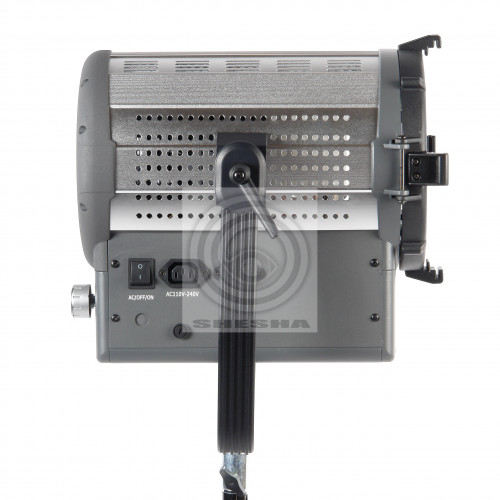 Осветитель студийный GreenBean Fresnel 500 LED X3 DMX