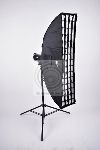 Стрипбокс FST SB-240 30x120 см с сотами