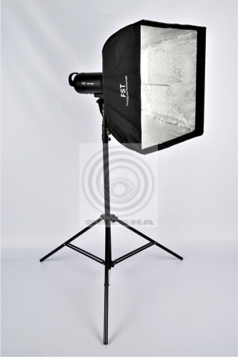 СОФТБОКС FST SB-35U 60X60 СМ БЫСТРОРАСКЛАДНОЙ