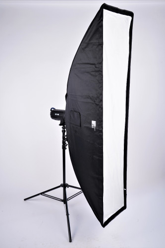 Стрипбокс FST SB-240 40x180 см с сотами